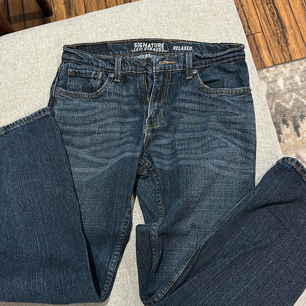 Levi’s men relax, straight leg jeans 30 dark wash blue, inseam 30